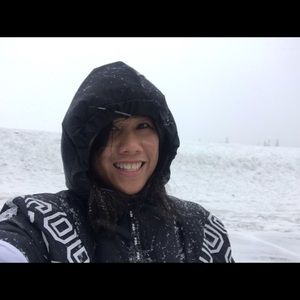 Meet your Posher, Hoang